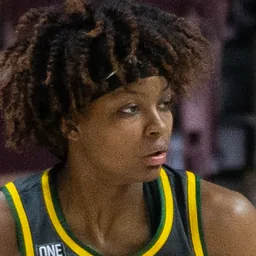 NaLyssa Smith